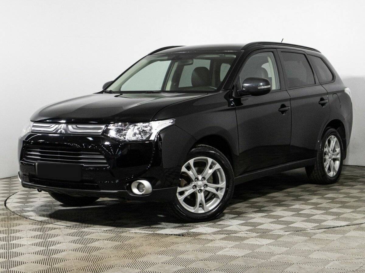 Mitsubishi Outlander с пробегом — 2013 год. Фото: #0