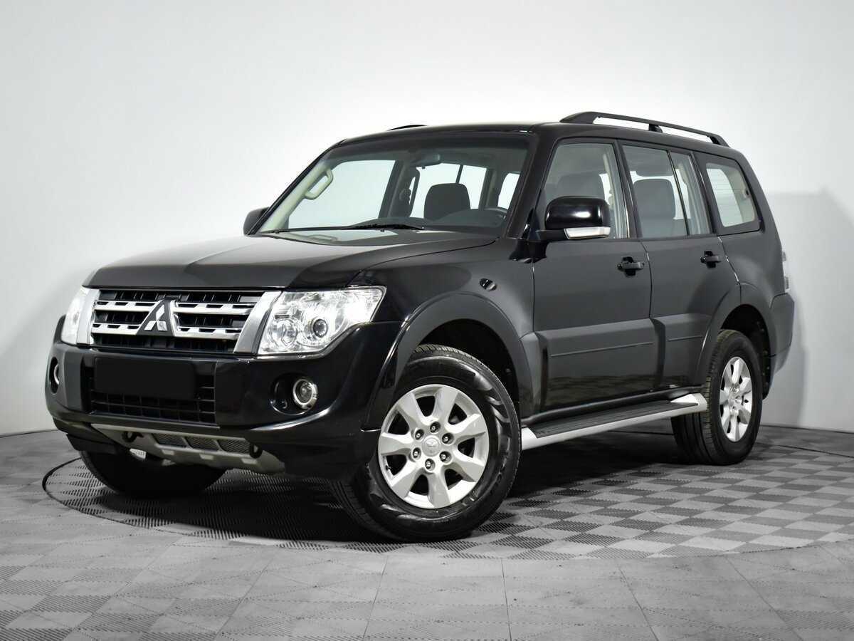 Mitsubishi Pajero с пробегом — 2013 год. Фото: #0