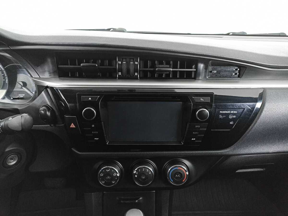 Toyota Corolla с пробегом — 2013 год. Фото: #11