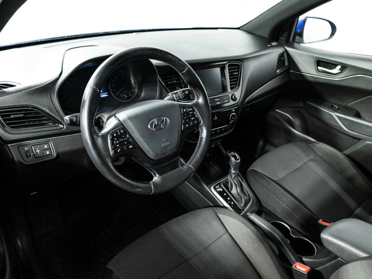 Hyundai Solaris с пробегом — 2019 год. Фото: #10