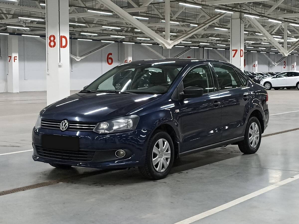 Volkswagen Polo с пробегом — 2015 год. Фото: #0