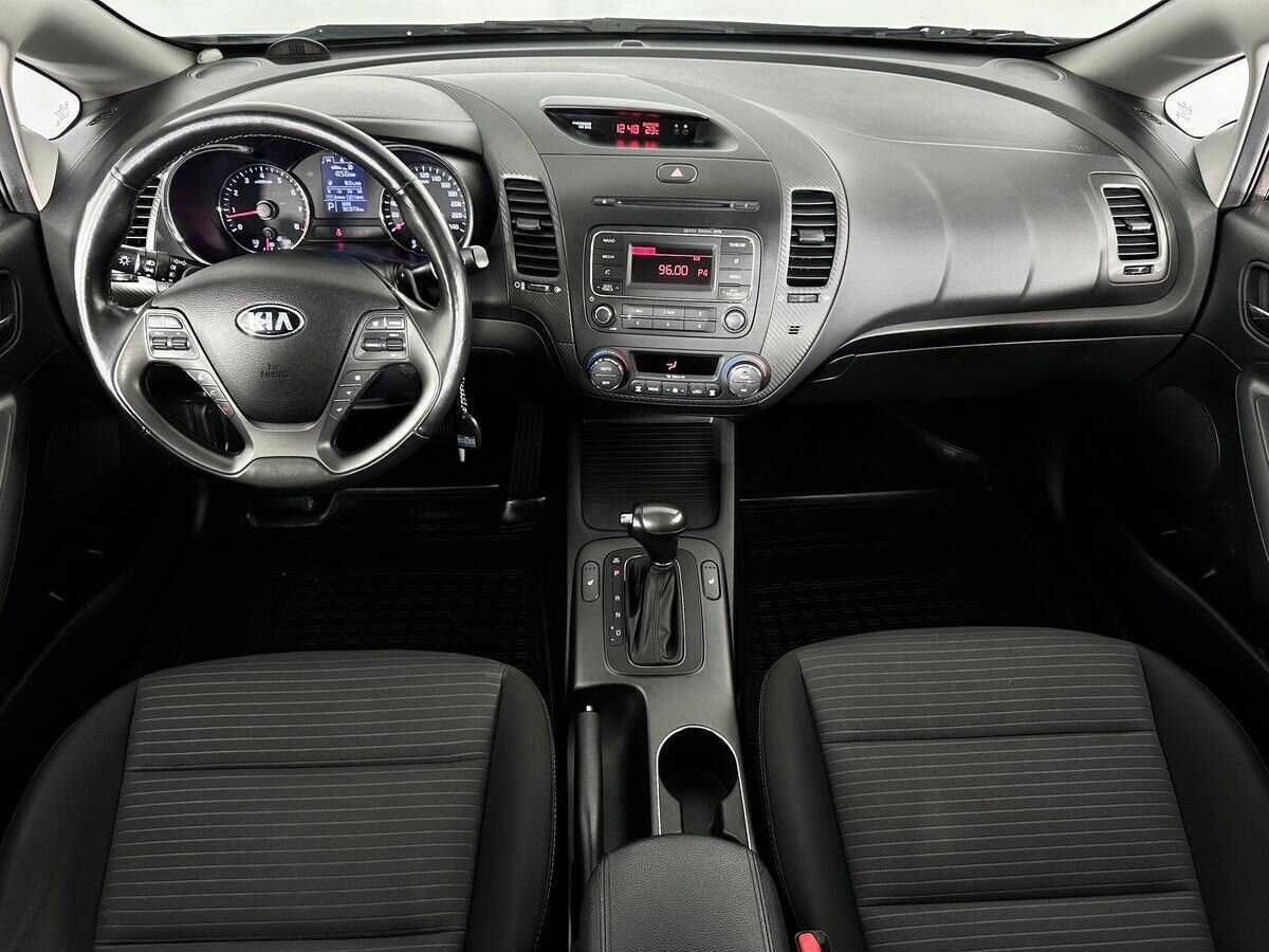 Kia Cerato с пробегом — 2014 год. Фото: #5