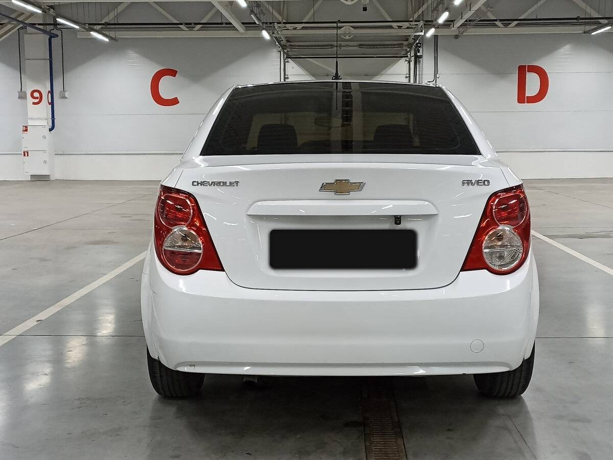 Chevrolet Aveo с пробегом — 2012 год. Фото: #5