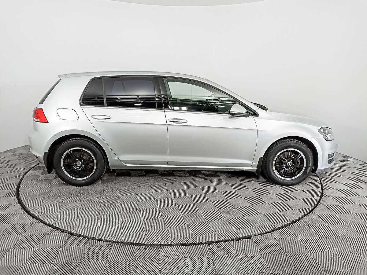 Volkswagen Golf с пробегом — 2013 год. Фото: #3