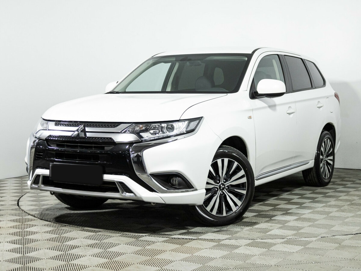 Mitsubishi Outlander с пробегом — 2022 год. Посмотреть фото