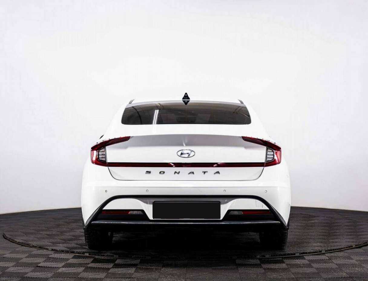 Hyundai Sonata с пробегом — 2020 год. Фото: #4