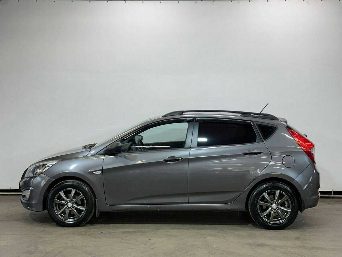 Hyundai Solaris с пробегом — 2015 год. Фото: #7