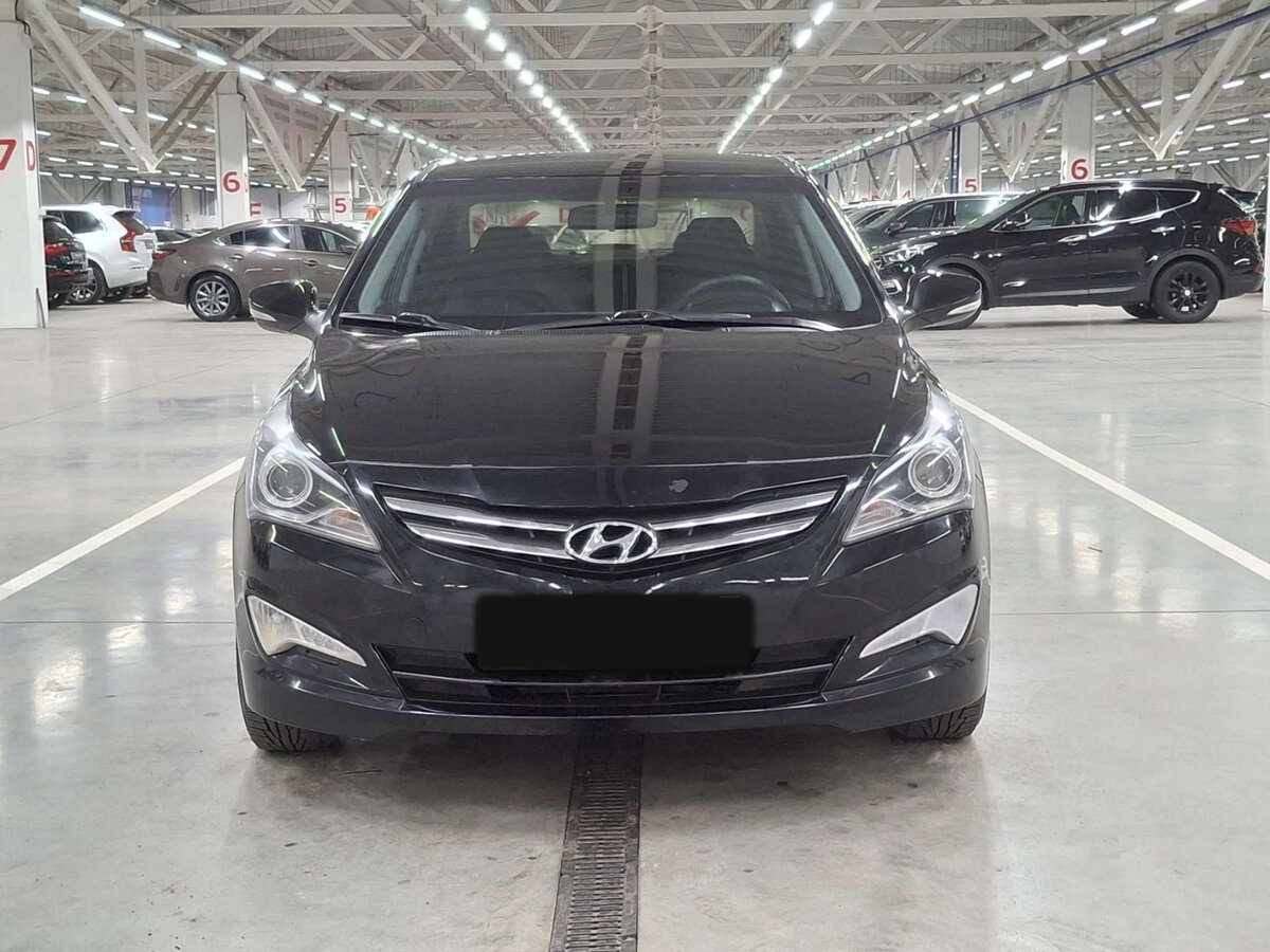 Hyundai Solaris с пробегом — 2016 год. Фото: #1