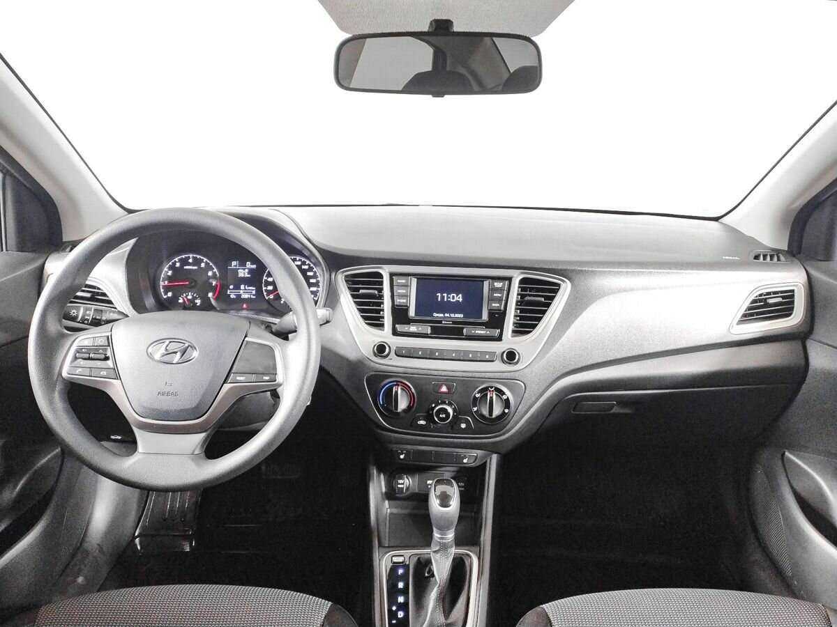Hyundai Solaris с пробегом — 2021 год. Фото: #10
