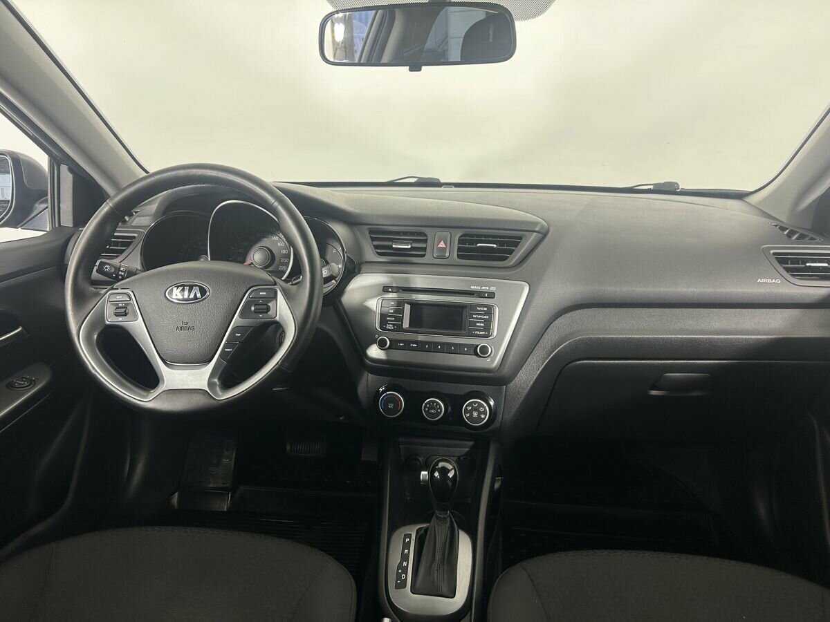 Kia Rio с пробегом — 2016 год. Фото: #6