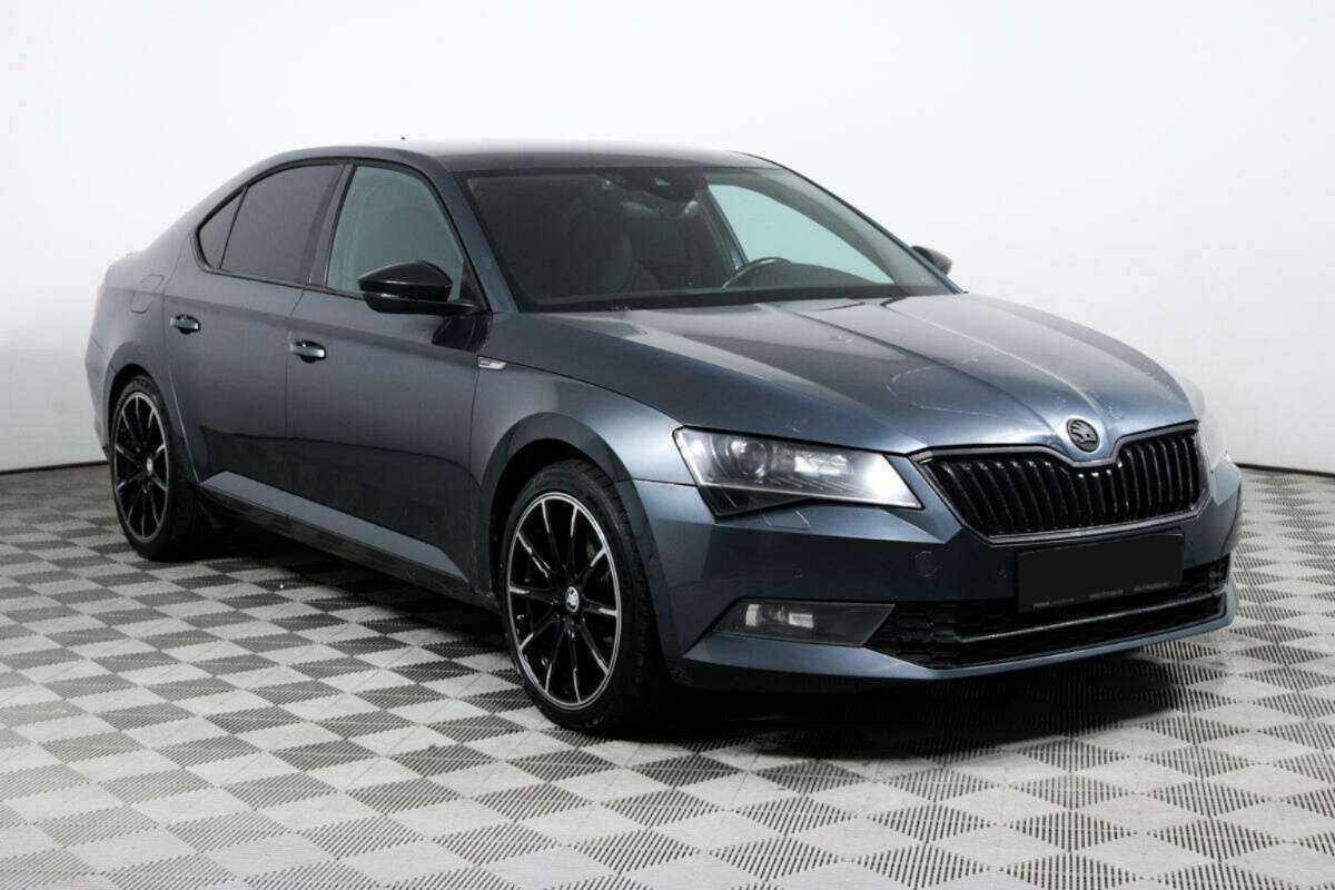 Skoda Superb с пробегом — 2017 год. Фото: #2