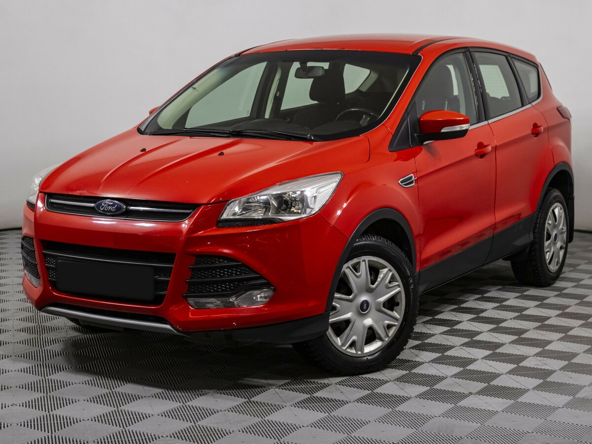 Ford Kuga с пробегом — 2015 год. Фото: #0