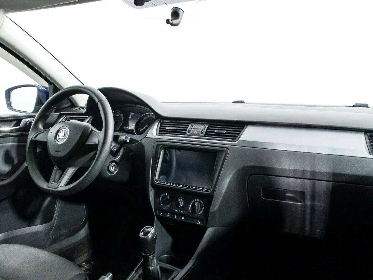 Skoda Rapid с пробегом — 2017 год. Фото: #7