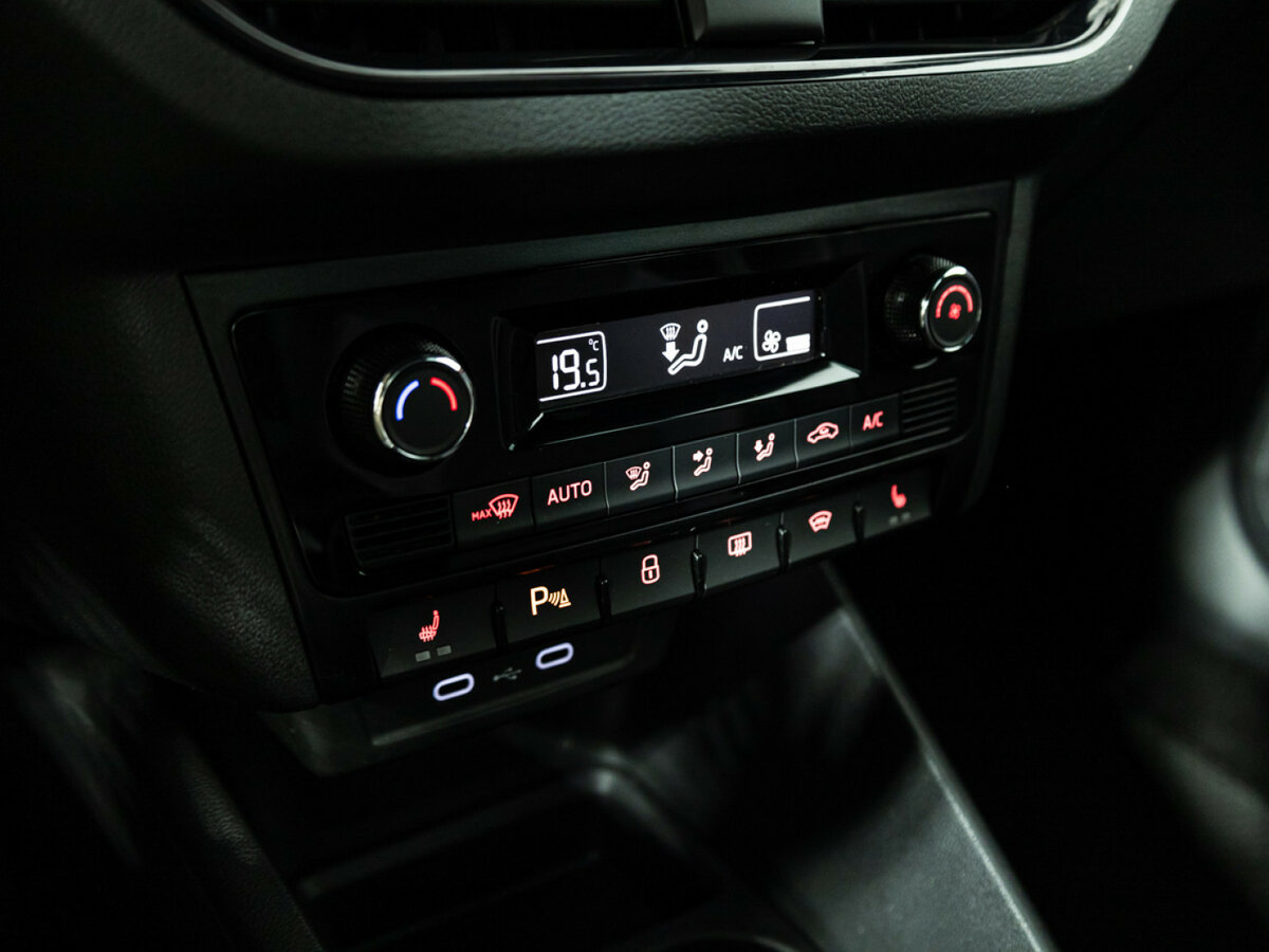 Volkswagen Polo с пробегом — 2021 год. Фото: #14