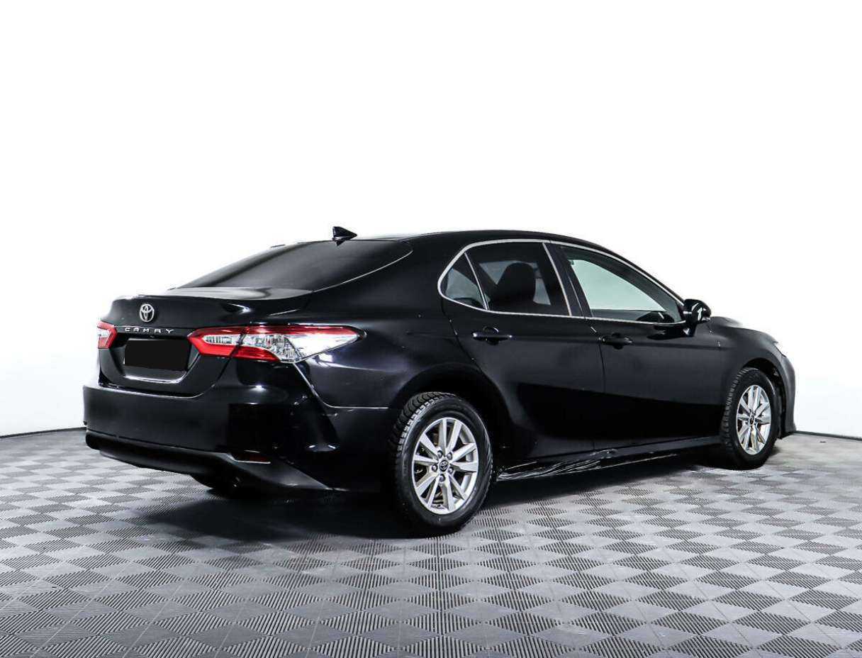 Toyota Camry с пробегом — 2020 год. Фото: #4