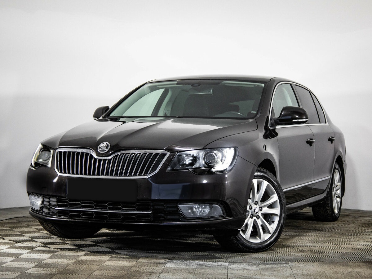 Skoda Superb с пробегом — 2014 год. Фото: #0