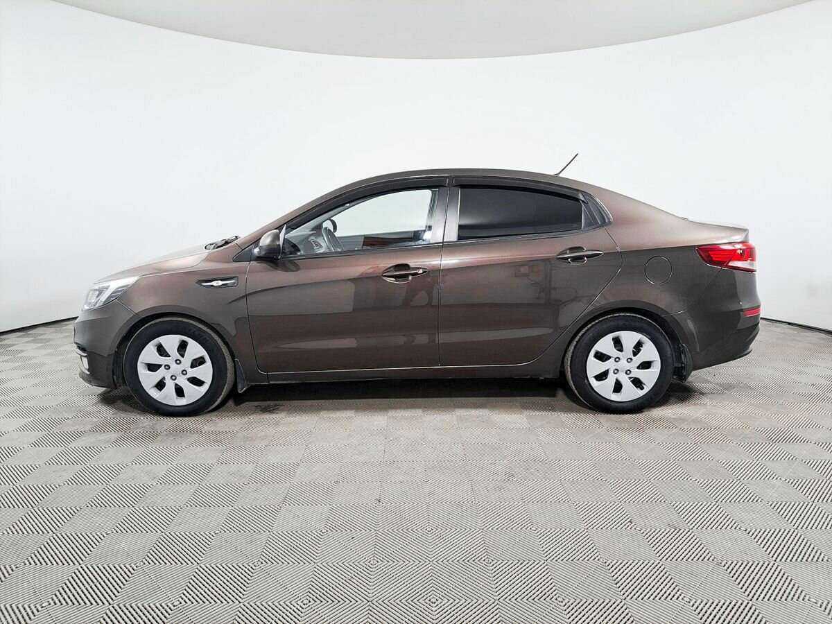 Kia Rio с пробегом — 2015 год. Фото: #6