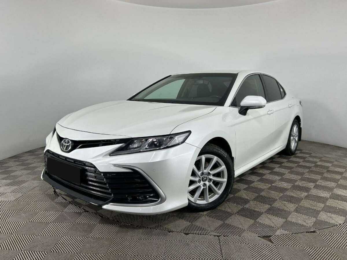Toyota Camry с пробегом — 2021 год. Фото: #0