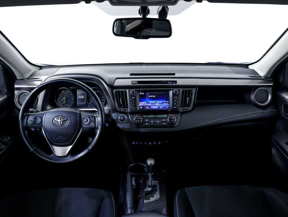 Toyota RAV4 с пробегом — 2019 год. Фото: #10