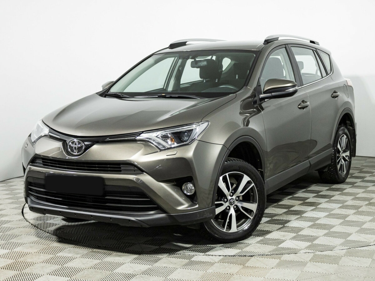 Toyota RAV4 с пробегом — 2017 год. Фото: #0