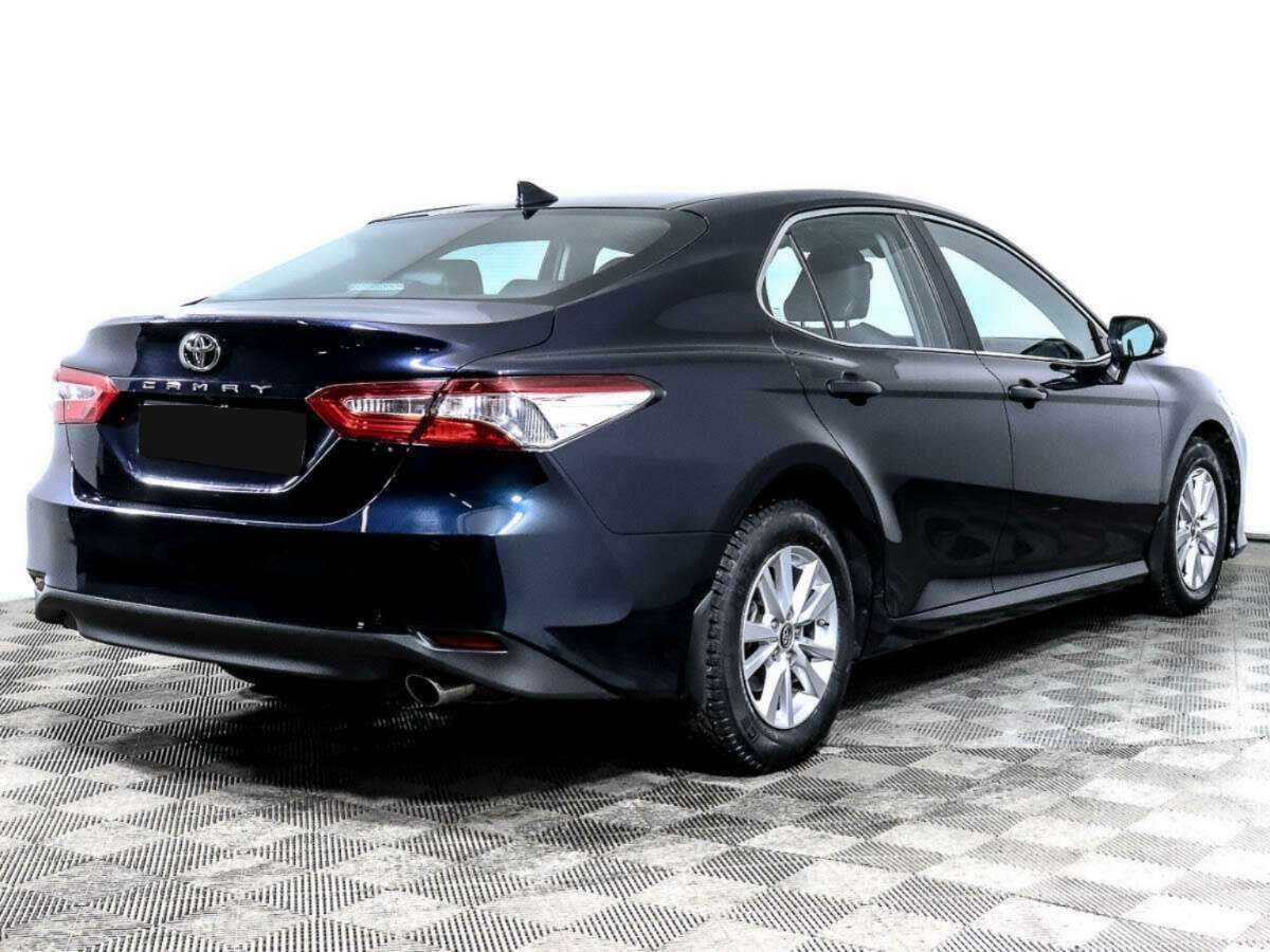 Toyota Camry с пробегом — 2019 год. Фото: #3