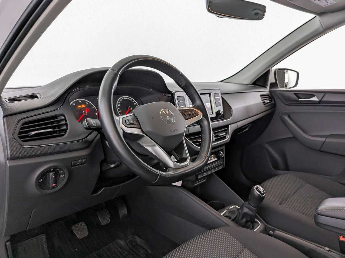 Volkswagen Polo с пробегом — 2020 год. Фото: #14