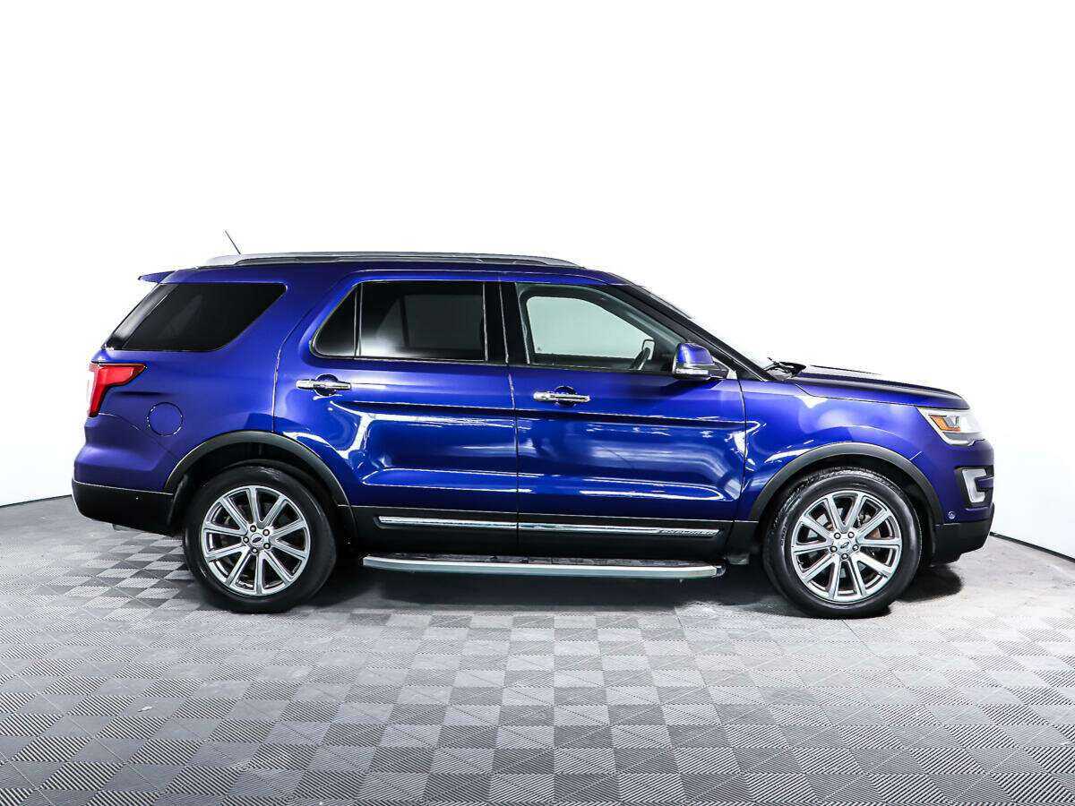 Ford Explorer с пробегом — 2017 год. Фото: #2