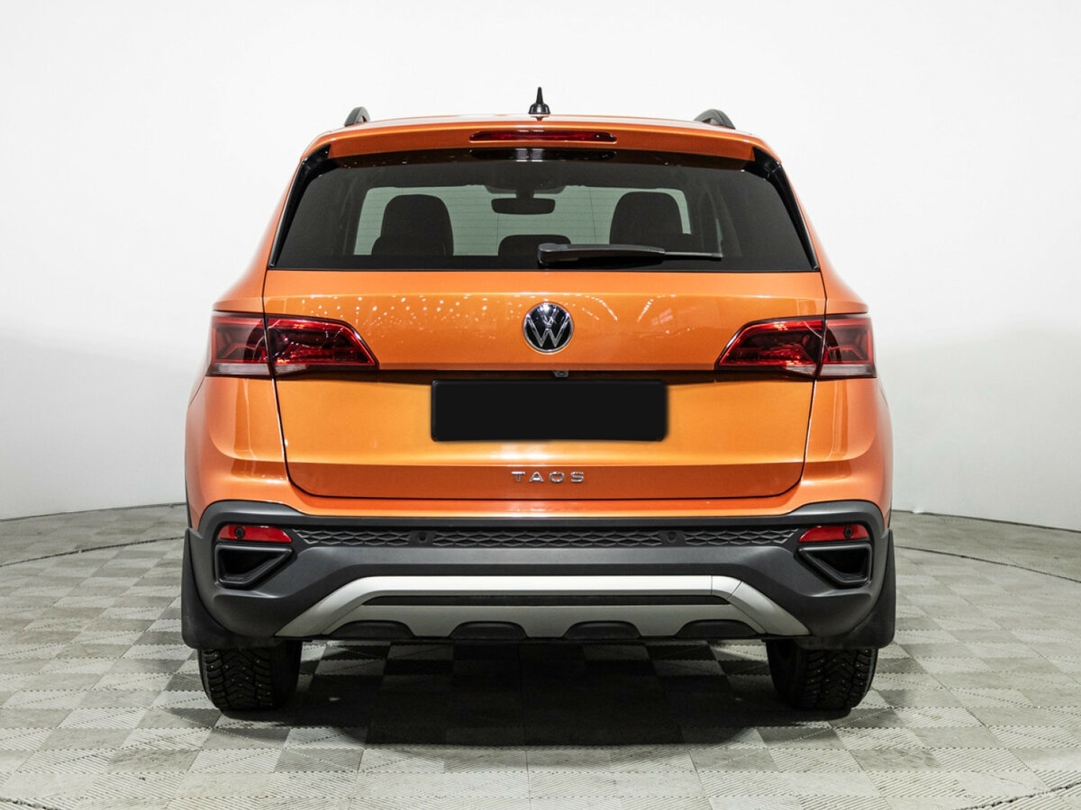 Volkswagen Taos с пробегом — 2021 год. Фото: #4