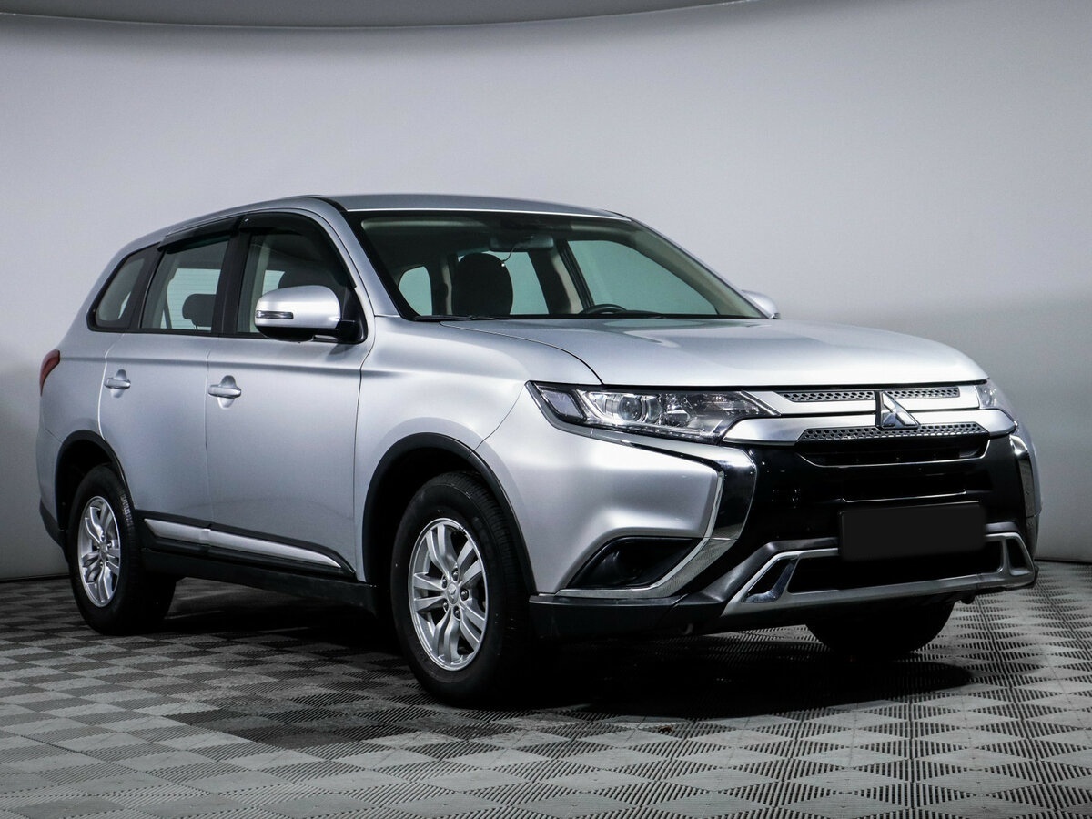Mitsubishi Outlander с пробегом — 2019 год. Фото: #2