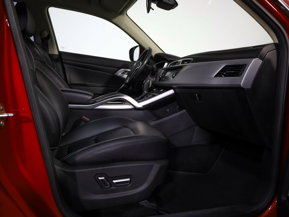 Geely Atlas с пробегом — 2019 год. Фото: #19