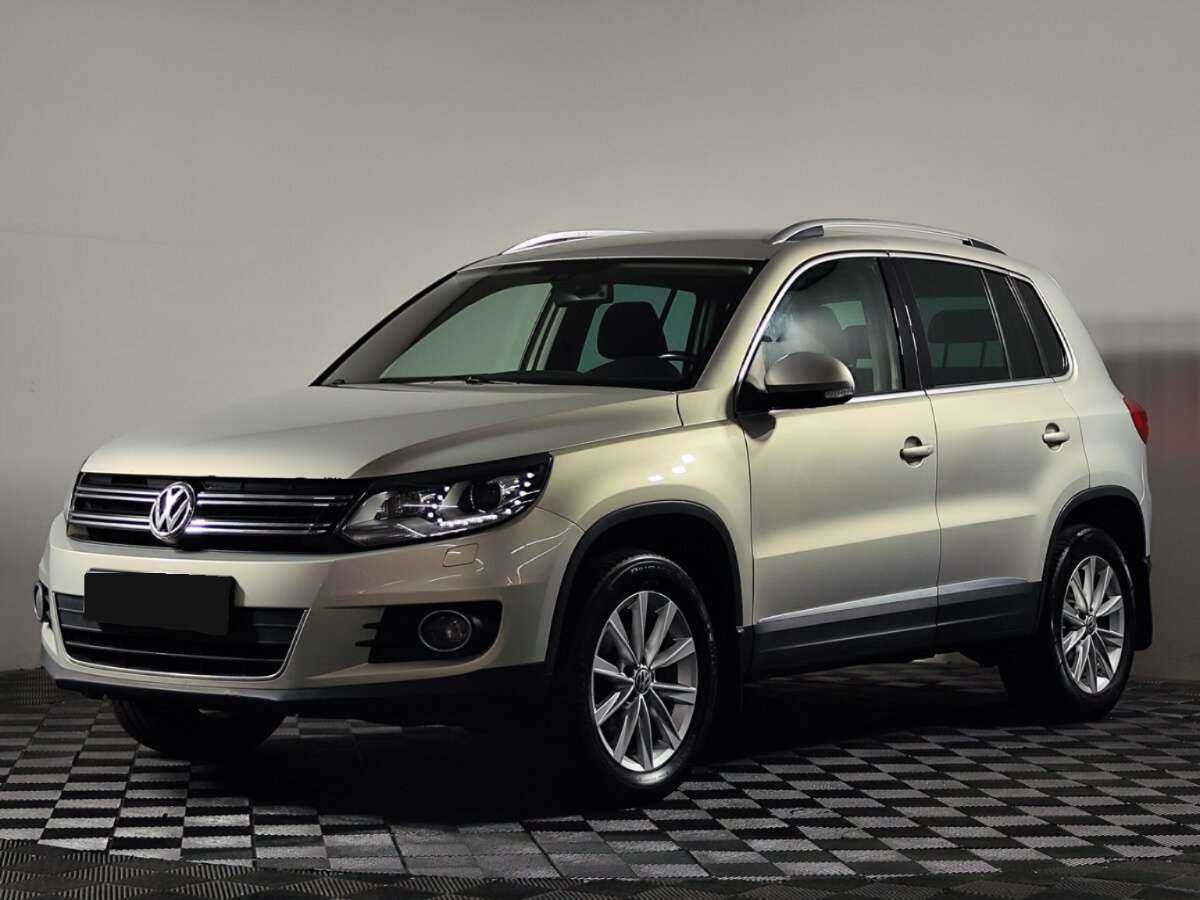 Volkswagen Tiguan с пробегом — 2012 год. Фото: #0