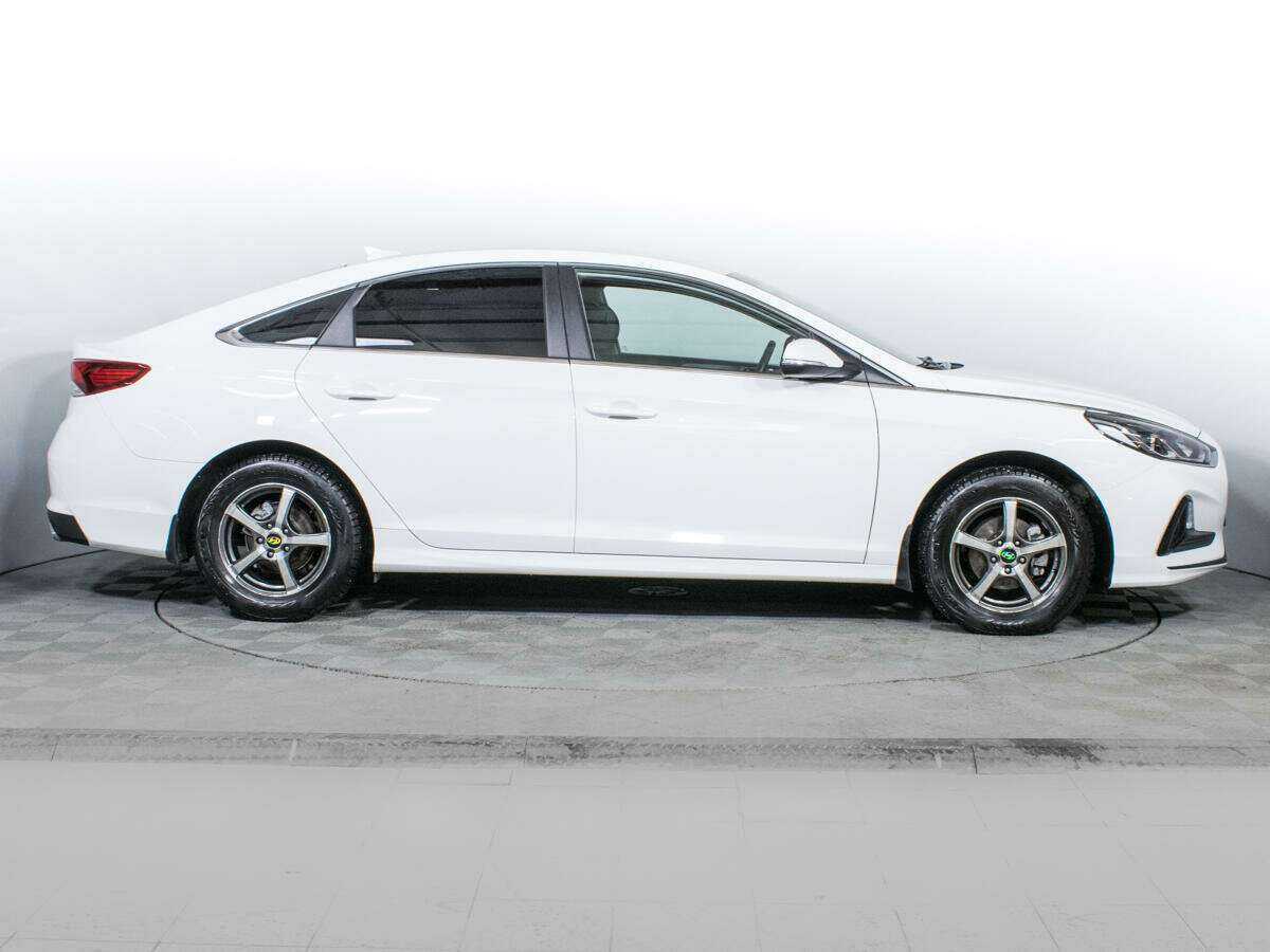 Hyundai Sonata с пробегом — 2019 год. Фото: #3