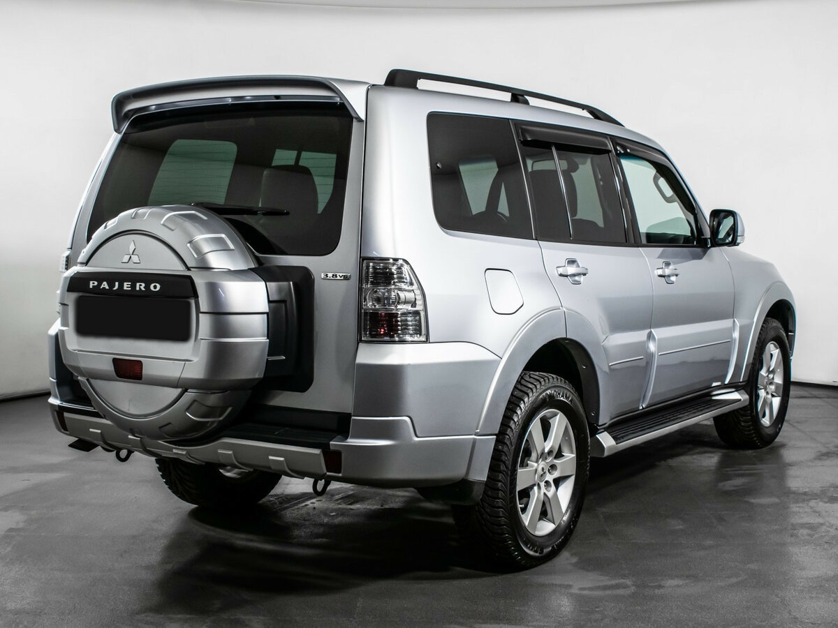 Mitsubishi Pajero с пробегом — 2012 год. Фото: #4