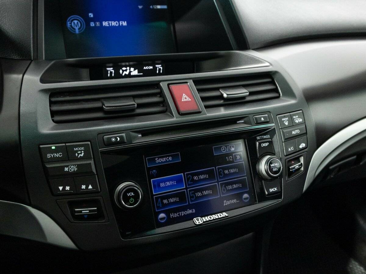 Honda Crosstour с пробегом — 2013 год. Фото: #17