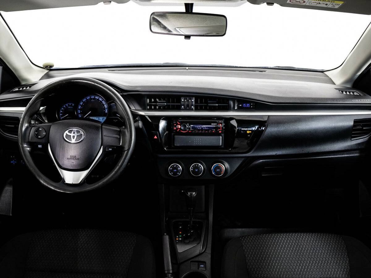 Toyota Corolla с пробегом — 2014 год. Фото: #6