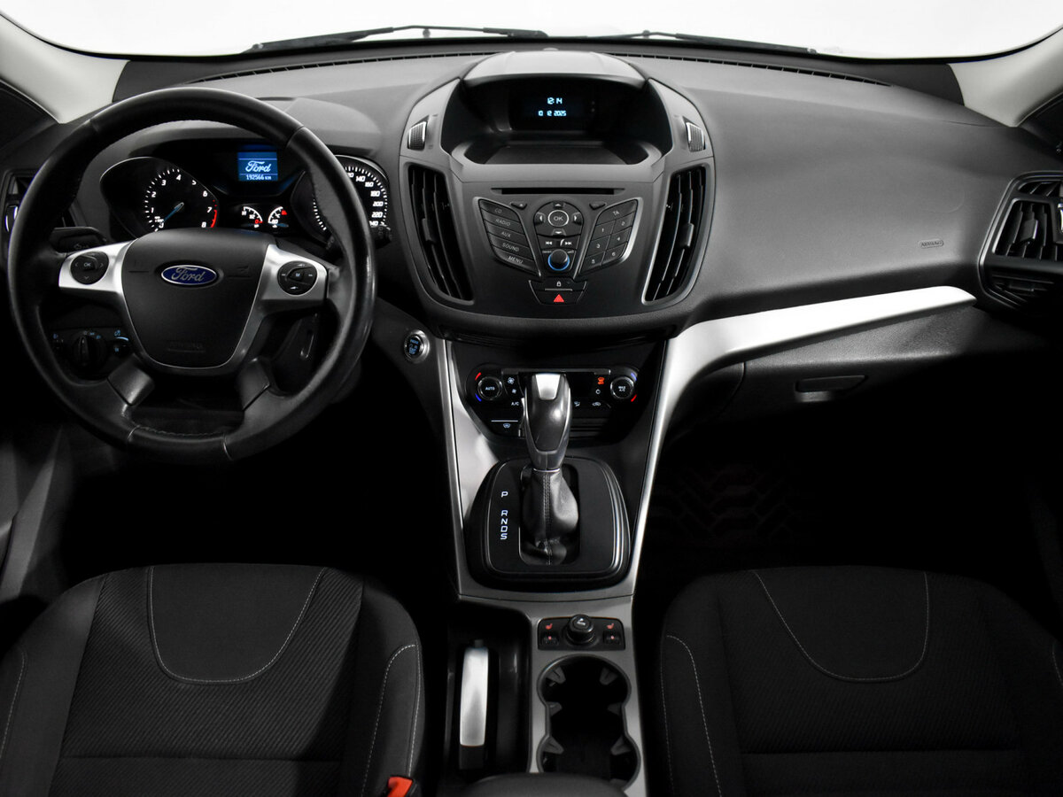 Ford Kuga с пробегом — 2014 год. Фото: #16