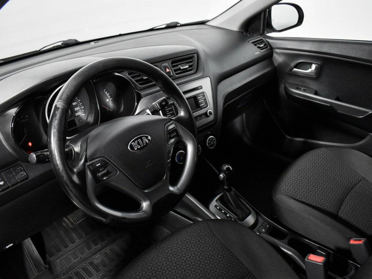 Kia Rio с пробегом — 2016 год. Фото: #8