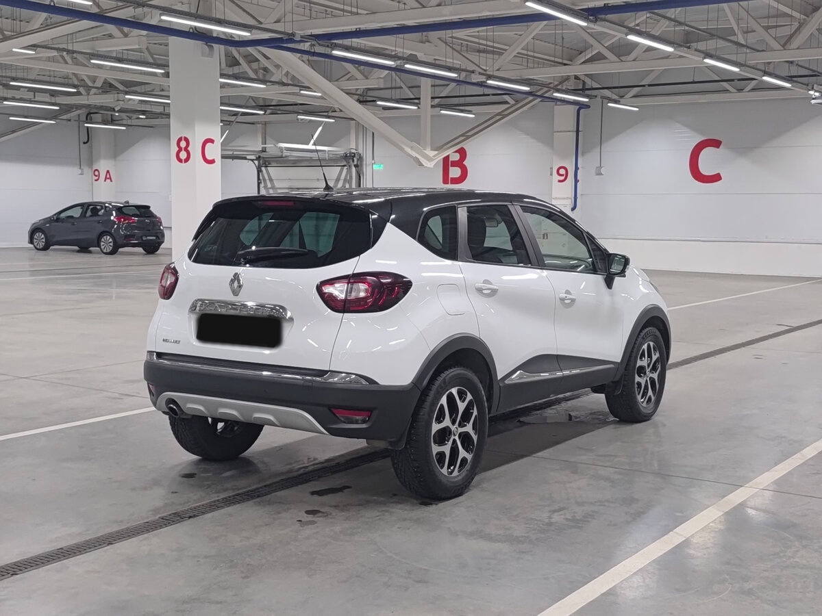 Renault Kaptur с пробегом — 2017 год. Фото: #4