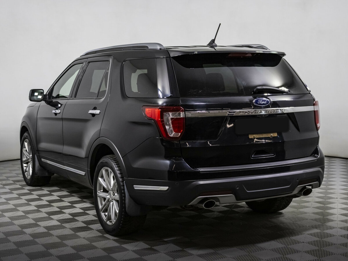 Ford Explorer с пробегом — 2018 год. Фото: #5
