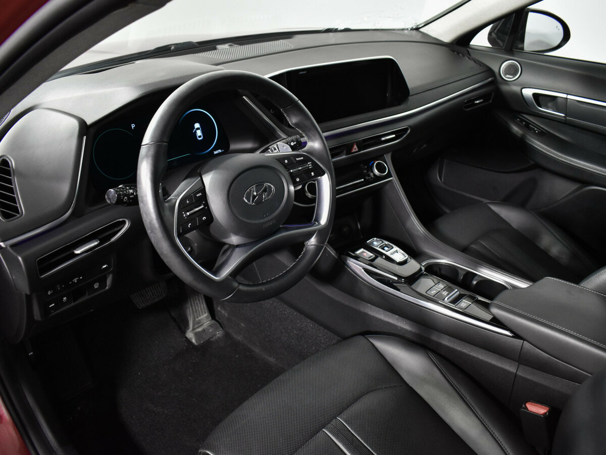 Hyundai Sonata с пробегом — 2020 год. Фото: #8