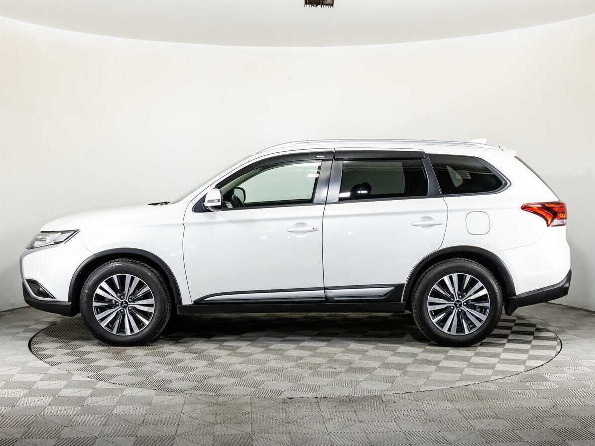 Mitsubishi Outlander с пробегом — 2020 год. Фото: #7