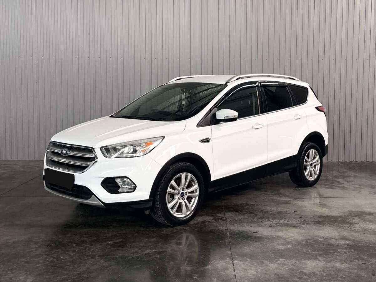 Ford Kuga с пробегом — 2017 год. Фото: #0