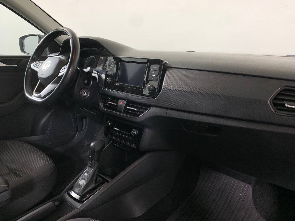 Volkswagen Polo с пробегом — 2020 год. Фото: #12