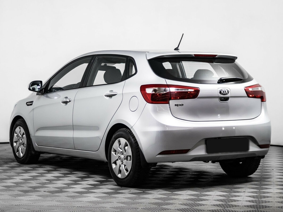 Kia Rio с пробегом — 2014 год. Фото: #5