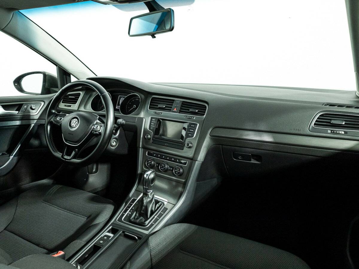 Volkswagen Golf с пробегом — 2013 год. Фото: #8