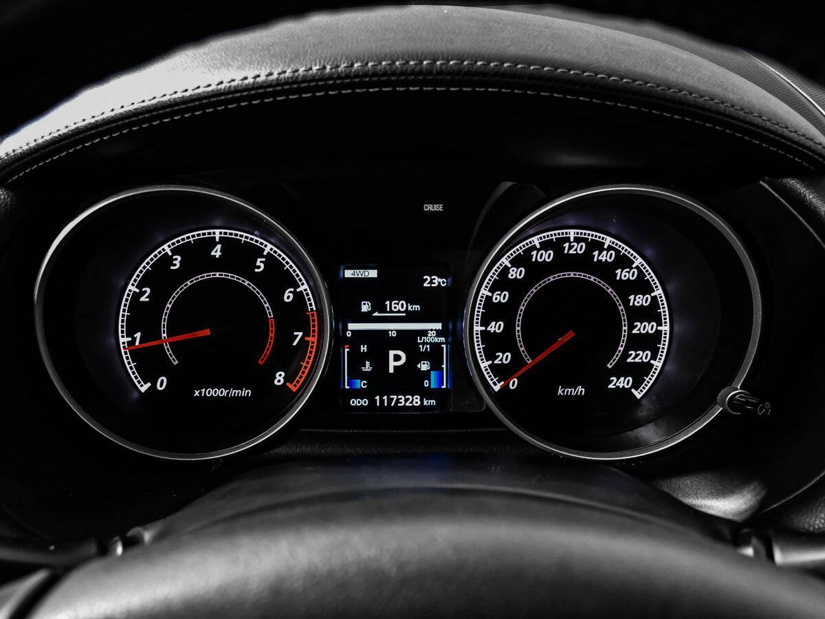 Mitsubishi Outlander с пробегом — 2012 год. Фото: #8