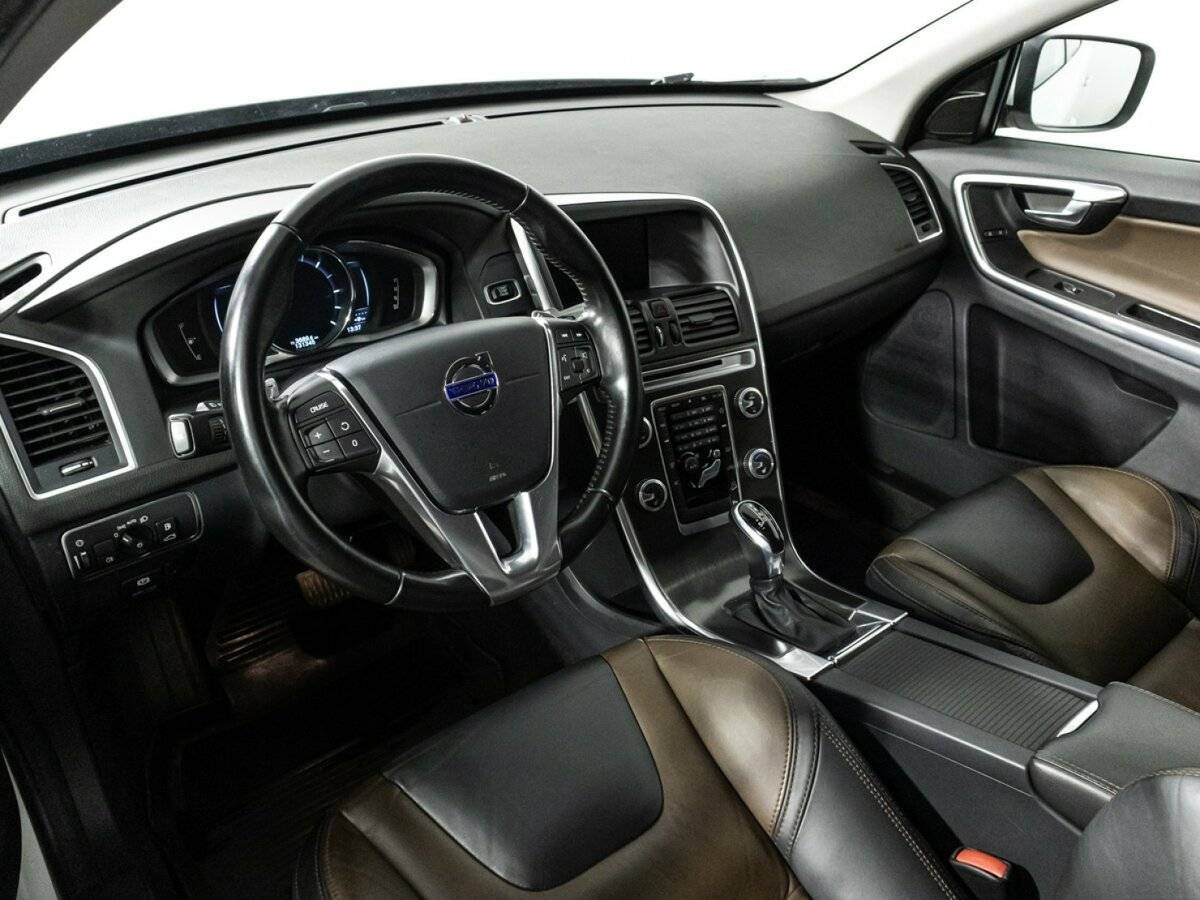 Volvo XC60 с пробегом — 2014 год. Фото: #11