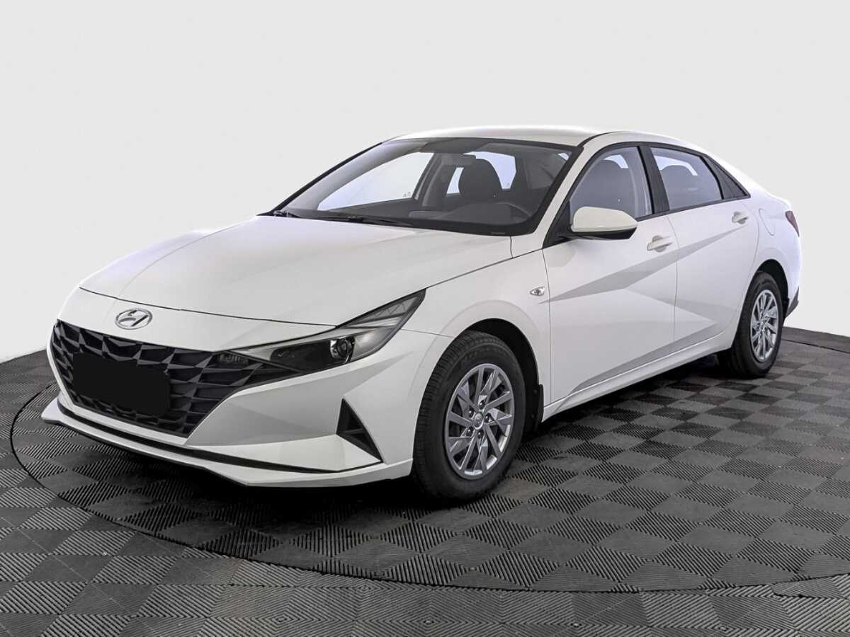 Hyundai Elantra с пробегом — 2021 год. Посмотреть фото