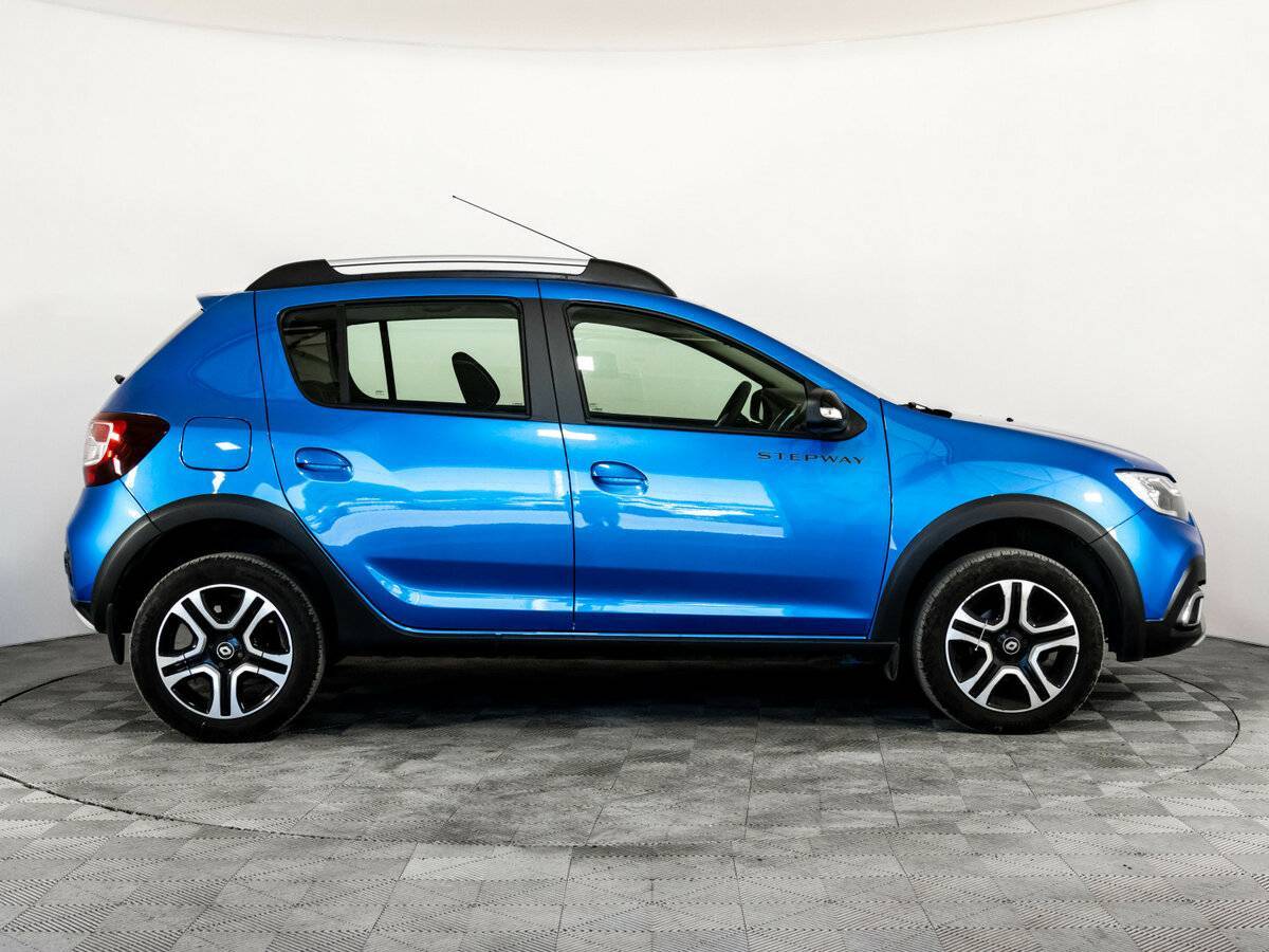Renault Sandero с пробегом — 2022 год. Фото: #3
