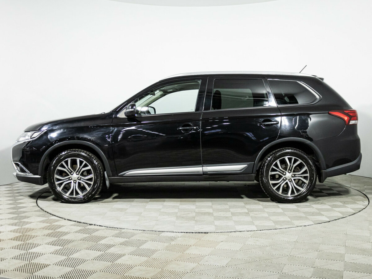 Mitsubishi Outlander с пробегом — 2016 год. Фото: #6